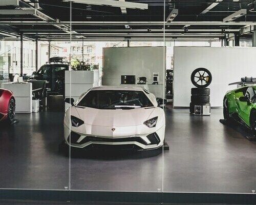 What Are the Best Gifts for Car Dealership list img